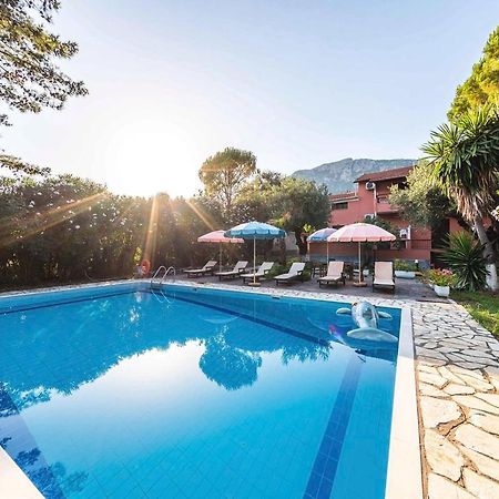Mimosa Apartments With Pool ปาเลโอกัสไตรซา ภายนอก รูปภาพ